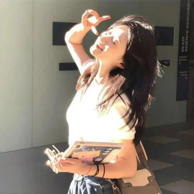 中间的房子