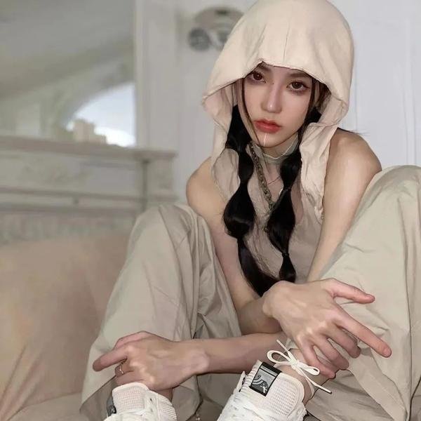白衣校花与大长腿2